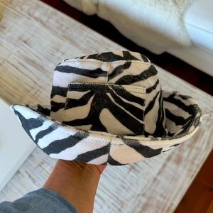 Lack of Color Zebra Wave Bucket Hat